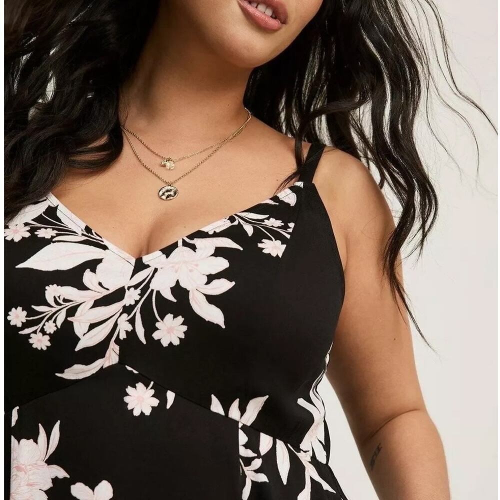 Torrid Tea Length Trapeze Dress Alessa Floral Black Vacation Beach Size 3X EUC - Picture 5 of 15